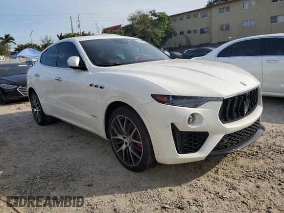 2021 Maserati Levante GranSport with VIN ZN661XUS8MX379725, listed as a Copart auction lot 82186843 with 0 mi miles. Bid and sale history available at carsss.com. Image 4.