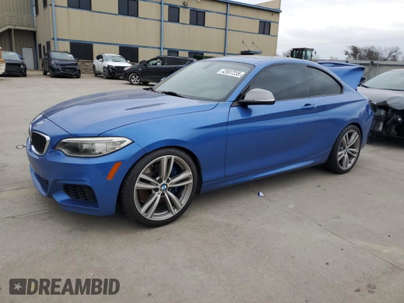 2015 BMW 2 Series M235i z VIN WBA1J7C54FV288793, wystawiony jako Copart lot #42937235 z przebiegiem Nie podano mil oraz Czysty tytuł • Clean title. Historia ofert i sprzedaży dostępna na DreamBid. Obrazek 1.