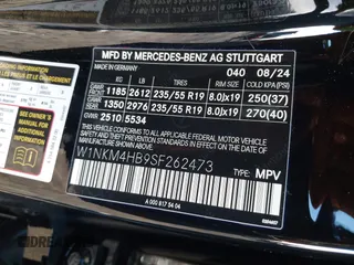 2025 Mercedes-Benz GLC with VIN W1NKM4HB9SF262473, listed as a IAAI auction lot 40948248 with 4,743 mi miles. Bid and sale history available at carsss.com. Image 9.