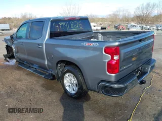 2021 Chevrolet Silverado 1500 LT with VIN 1GCUYDED3MZ388291, listed as a IAAI auction lot 41791826 with 103,882 mi miles. Bid and sale history available at carsss.com. Image 3.