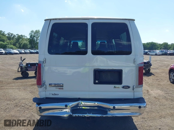 2013 Ford Econoline Passenger XL with VIN 1FBNE3BL6DDA13595, listed as a IAAI auction lot 42570942 with 135,652 mi miles and . Bid and sale history available at DreamBid. Image 16.
