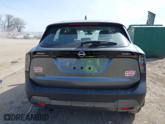 2025 Nissan Kicks S with VIN 3N8AP6BB6SL319687, listed as a IAAI auction lot 41681240 with 4,476 mi miles. Bid and sale history available at carsss.com. Image 17.