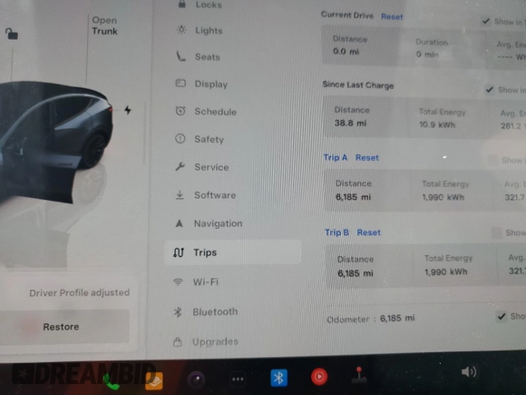 2024 Tesla Model Y Long Range with VIN 7SAYGAEE5RF088151, listed as a Copart auction lot 52651015 with 6,185 mi miles and Clean title. Bid and sale history available at DreamBid. Image 9.