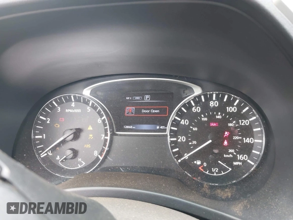 2016 Nissan Pathfinder Platinum with VIN 5N1AR2MM3GC631820, listed as a IAAI auction lot 41956463 with 128,668 mi miles. Bid and sale history available at carsss.com. Image 7.