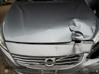 2017 Volvo V60 Premier with VIN YV140MEK3H1339550, listed as a Copart auction lot 86770894 with 128,343 mi miles and Salvage Title. Bid and sale history available at carsss.com. Image 12.