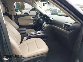 2022 Ford Explorer XLT z VIN 1FMSK7DH4NGB75826, wystawiony jako IAAI lot #42443067 z przebiegiem 85 806 mil mil oraz . Historia ofert i sprzedaży dostępna na DreamBid. Obrazek 5.
