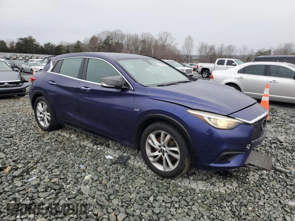 2018 Infiniti QX30 Luxury z VIN SJKCH5CP0JA054242, wystawiony jako Copart lot #41742025 z przebiegiem 73 054 mil mil oraz Szkoda całkowita • Salvage title. Historia ofert i sprzedaży dostępna na DreamBid. Obrazek 4.