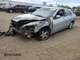 2007 Honda Accord EX с VIN 1HGCM56777A166525, выставлен на аукционе Copart как лот 57327275 с пробегом Не указан миль и Списание • Salvage title. История ставок и продаж доступна на DreamBid. Изображение 1.