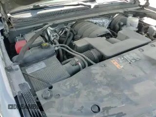 2018 Chevrolet Suburban LT z VIN 1GNSKHKC1JR363632, wystawiony jako Copart lot #81511555 z przebiegiem 102 225 mil mil oraz Szkoda całkowita • Salvage title. Historia ofert i sprzedaży dostępna na DreamBid. Obrazek 16.