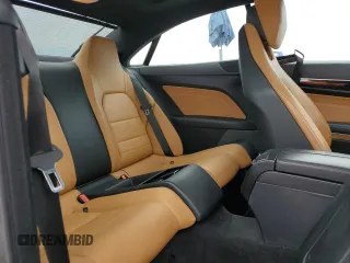 2014 Mercedes-Benz E 350 z VIN WDDKJ5KB5EF226093, wystawiony jako Copart lot #55475425 z przebiegiem 125 574 mil mil oraz Szkoda całkowita • Salvage title. Historia ofert i sprzedaży dostępna na DreamBid. Obrazek 10.