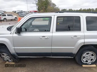 2012 Jeep Patriot Sport with VIN 1C4NJPBA6CD632452, listed as a IAAI auction lot 41833265 with 218,320 mi miles and . Bid and sale history available at DreamBid. Image 15.