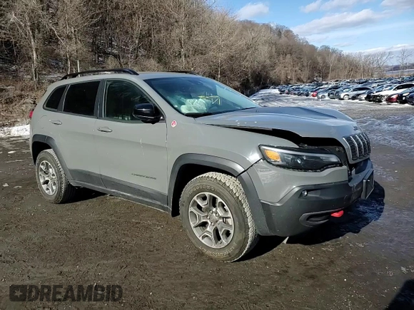 2022 Jeep Cherokee Trailhawk with VIN 1C4PJMBX4ND518870, listed as a Copart auction lot 44784025 with 17,701 mi miles and Salvage Title. Bid and sale history available at carsss.com. Image 12.