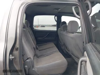 2005 Toyota Tundra SR5 with VIN 5TBET341X5S476366, listed as a IAAI auction lot 41607532 with 293,760 mi miles. Bid and sale history available at carsss.com. Image 8.