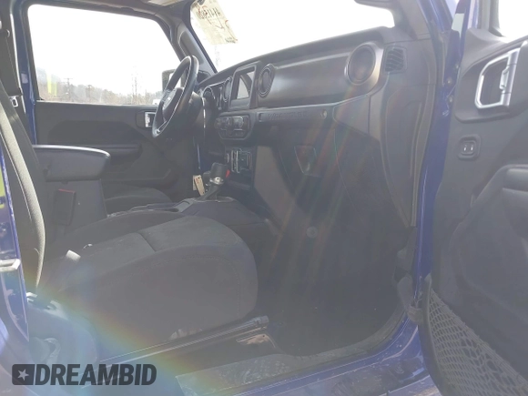 2020 Jeep Wrangler Unlimited Sport S z VIN 1C4HJXDG2LW260238, wystawiony jako IAAI lot #41415820 z przebiegiem 62 224 mil mil oraz . Historia ofert i sprzedaży dostępna na DreamBid. Obrazek 5.