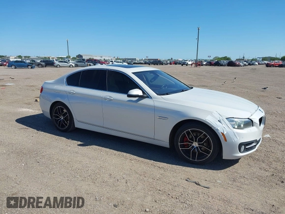 2015 BMW 5 Series 528i z VIN WBA5A5C56FD519513, wystawiony jako IAAI lot #41958103 z przebiegiem 162 768 mil mil oraz . Historia ofert i sprzedaży dostępna na DreamBid. Obrazek 1.