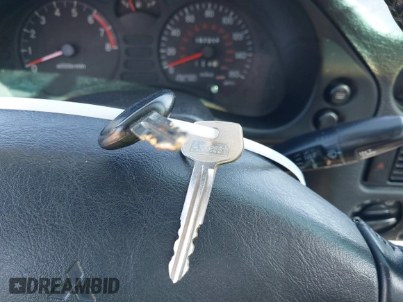 1997 Mitsubishi 3000GT z VIN JA3AM44H8VY001162, wystawiony jako IAAI lot #41933754 z przebiegiem 157 314 mil mil oraz . Historia ofert i sprzedaży dostępna na DreamBid. Obrazek 11.