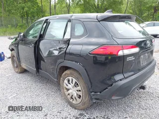 2022 Toyota Corolla Cross L with VIN 7MUAAABG6NV032964, listed as a IAAI auction lot 42458401 with 33,777 mi miles and . Bid and sale history available at DreamBid. Image 3.