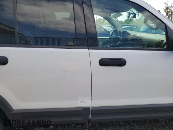 2003 Ford Explorer XLT с VIN 1FMZU63K33UA01860, выставлен на аукционе Copart как лот 45987835 с пробегом 128 131 миль миль и На запчасти • Non repairable. История ставок и продаж доступна на DreamBid. Изображение 13.