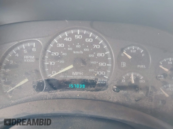 2001 Chevrolet Silverado 1500 LS with VIN 2GCEC19V011186596, listed as a IAAI auction lot 41927474 with 157,039 mi miles. Bid and sale history available at carsss.com. Image 7.