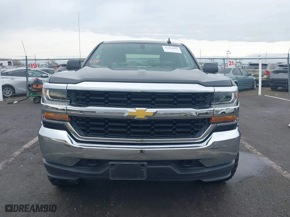 2018 Chevrolet Silverado 1500 LT with VIN 1GCVKREH7JZ268186, listed as a IAAI auction lot 41484090 with 153,392 mi miles. Bid and sale history available at carsss.com. Image 12.