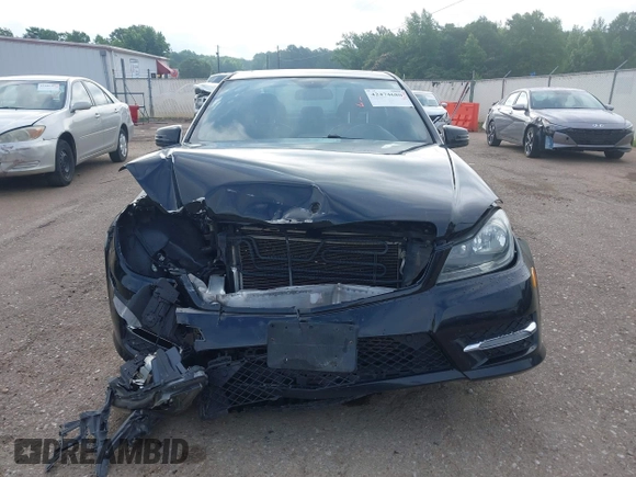 2014 Mercedes-Benz C 250 Sport с VIN WDDGF4HBXEA961769, выставлен на аукционе IAAI как лот 42474680 с пробегом 174 724 миль миль и . История ставок и продаж доступна на DreamBid. Изображение 13.