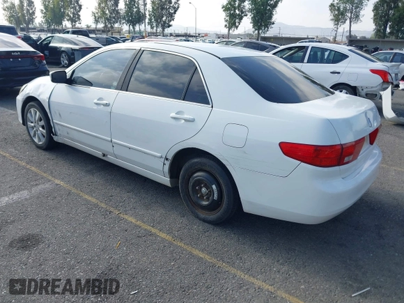 2005 Honda Accord EX with VIN 1HGCM56725A027934, listed as a IAAI auction lot 42178150 with 362,330 mi miles and . Bid and sale history available at DreamBid. Image 3.
