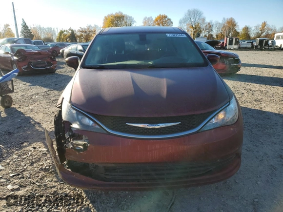 2017 Chrysler Pacifica Touring with VIN 2C4RC1DG6HR723414, listed as a Copart auction lot 77322544 with 105,915 mi miles and Salvage Title. Bid and sale history available at DreamBid. Image 5.