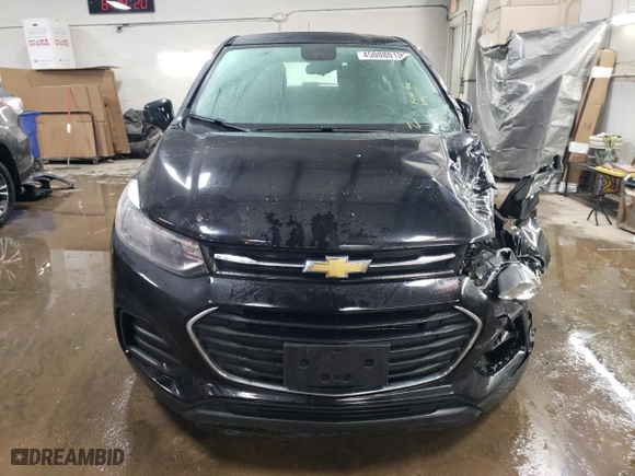 2018 Chevrolet Trax LS with VIN 3GNCJKSB4JL152055, listed as a Copart auction lot 45008015 with 98,522 mi miles and Salvage Title. Bid and sale history available at carsss.com. Image 5.