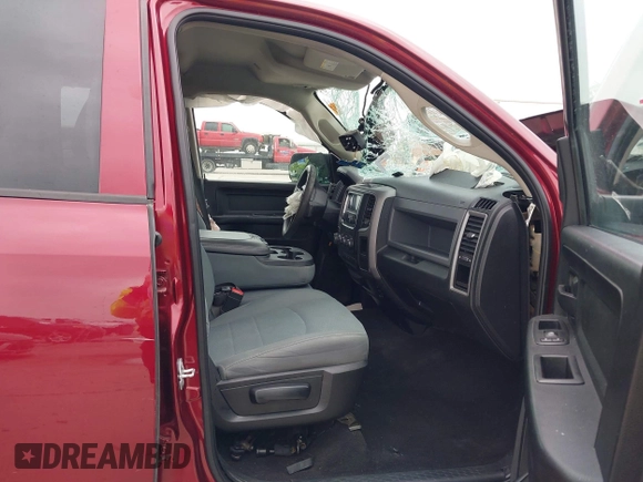 2018 Ram 1500 Tradesman с VIN 1C6RR6FG9JS285752, выставлен на аукционе IAAI как лот 41934272 с пробегом Не указан миль и . История ставок и продаж доступна на DreamBid. Изображение 5.