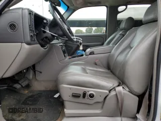 2005 Chevrolet Suburban Z71 with VIN 3GNFK16Z25G142540, listed as a Copart auction lot 86410404 with 138,223 mi miles and Salvage Title. Bid and sale history available at carsss.com. Image 7.