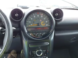 2015 MINI Countryman S z VIN WMWZC5C51FWM19433, wystawiony jako IAAI lot #42365991 z przebiegiem 158 205 mil mil oraz . Historia ofert i sprzedaży dostępna na DreamBid. Obrazek 12.