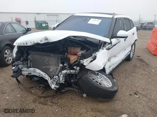 2019 Land Rover Range Rover Velar with VIN SALYA2EX4KA201472, listed as a IAAI auction lot 41486594 with 94,809 mi miles. Bid and sale history available at carsss.com. Image 17.