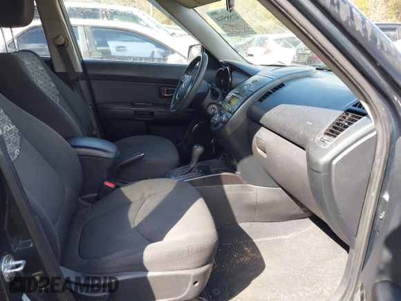 2011 Kia Soul + with VIN KNDJT2A27B7341025, listed as a IAAI auction lot 41885944 with 119,656 mi miles. Bid and sale history available at carsss.com. Image 5.