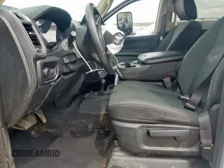 2020 Ram 2500 Tradesman z VIN 3C6UR5HLXLG250095, wystawiony jako Copart lot #54926235 z przebiegiem 197 992 mil mil oraz Nie do naprawy • Non repairable. Historia ofert i sprzedaży dostępna na DreamBid. Obrazek 7.