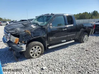 2013 GMC Sierra 2500HD SLE with VIN 1GT220C85DZ128790, listed as a Copart auction lot 73482384 with 125,087 mi miles and Clean Title. Bid and sale history available at carsss.com. Image 1.