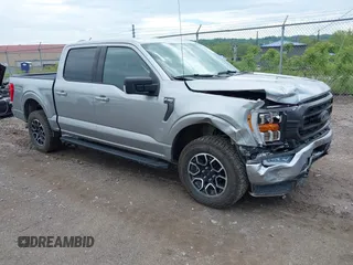 2021 Ford F-150 XL z VIN 1FTEW1EP1MKD13262, wystawiony jako IAAI lot #42274892 z przebiegiem 102 965 mil mil oraz . Historia ofert i sprzedaży dostępna na DreamBid. Obrazek 1.