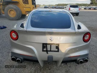 2014 Ferrari F12 z VIN ZFF74UFAXE0202704, wystawiony jako Copart lot #73676684 z przebiegiem Nie podano mil oraz Szkody całkowita. Historia ofert i sprzedaży dostępna na DreamBid. Obrazek 6.