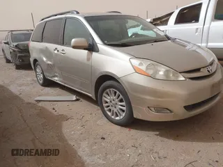 2007 Toyota Sienna XLE with VIN 5TDZK22C47S081645, listed as a IAAI auction lot 41807052 with 139,103 mi miles. Bid and sale history available at carsss.com. Image 1.