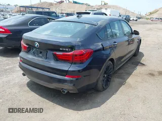 2017 BMW 5 Series 535i xDrive z VIN WBA5M4C31HD187080, wystawiony jako IAAI lot #42543064 z przebiegiem 117 325 mil mil oraz . Historia ofert i sprzedaży dostępna na DreamBid. Obrazek 4.