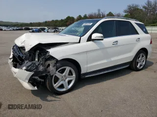 2015 Mercedes-Benz M 400 z VIN 4JGDA5GB2FA575637, wystawiony jako Copart lot #59864305 z przebiegiem 140 721 mil mil oraz Szkoda całkowita • Salvage title. Historia ofert i sprzedaży dostępna na DreamBid. Obrazek 1.