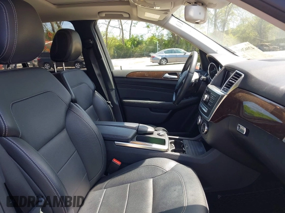 2014 Mercedes-Benz M ML 350 with VIN 4JGDA5JB7EA387106, listed as a IAAI auction lot 42062608 with 82,535 mi miles. Bid and sale history available at carsss.com. Image 5.