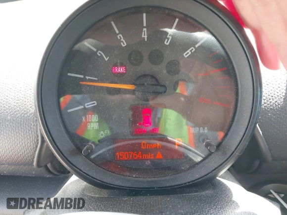 2015 MINI Countryman with VIN WMWZB3C55FWR43773, listed as a IAAI auction lot 42510137 with 150,764 mi miles and . Bid and sale history available at DreamBid. Image 7.