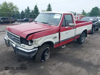 1989 Ford F-150 with VIN 1FTEF14NXKKA50427, listed as a IAAI auction lot 42449724 with 98,001 mi miles and . Bid and sale history available at DreamBid. Image 2.