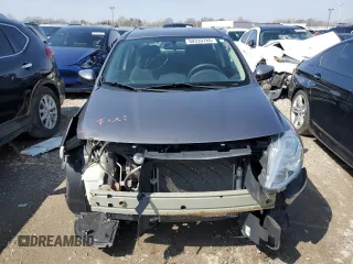 2017 Nissan Versa S Plus z VIN 3N1CN7AP5HL832485, wystawiony jako Copart lot #50320785 z przebiegiem 83 767 mil mil oraz Szkoda całkowita • Salvage title. Historia ofert i sprzedaży dostępna na DreamBid. Obrazek 5.