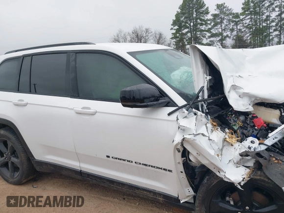 2023 Jeep Grand Cherokee Limited with VIN 1C4RJHBG6PC533640, listed as a IAAI auction lot 41499772 with Not provided miles and . Bid and sale history available at DreamBid. Image 18.