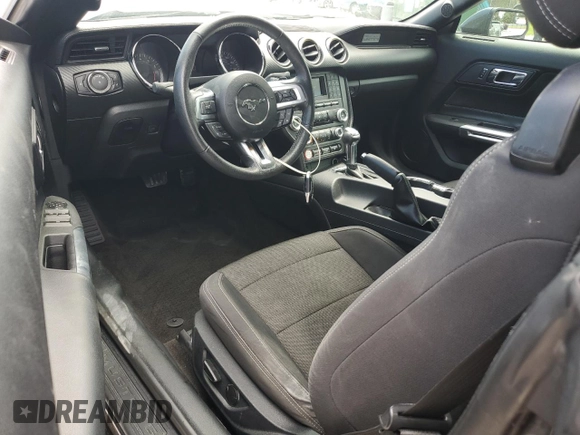 2017 Ford Mustang V6 z VIN 1FATP8EM4H5238649, wystawiony jako Copart lot #59059685 z przebiegiem 102 156 mil mil oraz Szkoda całkowita • Salvage title. Historia ofert i sprzedaży dostępna na DreamBid. Obrazek 8.