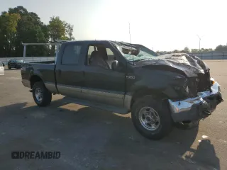 2001 Ford Super Duty F-250 XL with VIN 1FTNW21L11EB43083, listed as a Copart auction lot 70609164 with 231,581 mi miles and Salvage Title. Bid and sale history available at carsss.com. Image 4.