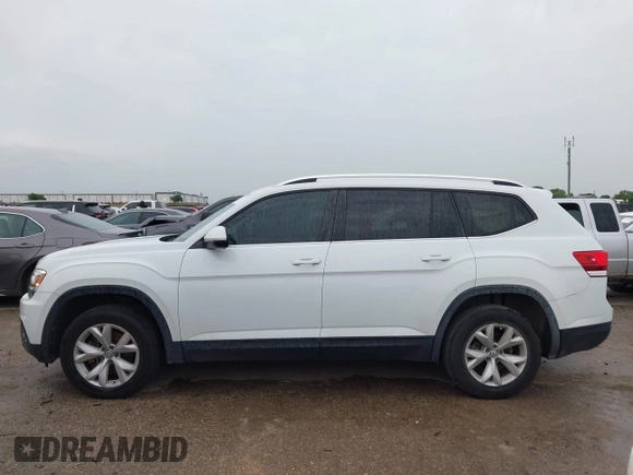 2018 Volkswagen Atlas SE с VIN 1V2DR2CA1JC587959, выставлен на аукционе IAAI как лот 42190292 с пробегом 93 832 миль миль и . История ставок и продаж доступна на DreamBid. Изображение 14.