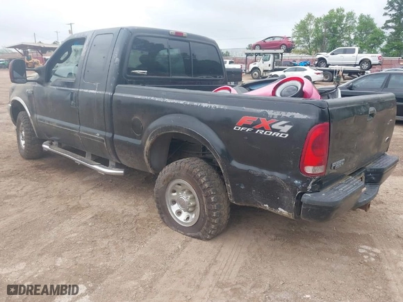 2003 Ford Super Duty F-250 XL with VIN 1FTNX21L43ED45027, listed as a IAAI auction lot 41954644 with 1 mi miles. Bid and sale history available at carsss.com. Image 3.