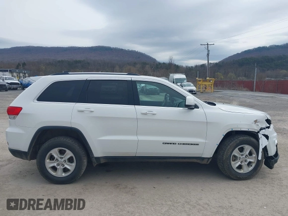 2017 Jeep Grand Cherokee Laredo with VIN 1C4RJFAG2HC605182, listed as a IAAI auction lot 41926247 with 131,474 mi miles. Bid and sale history available at carsss.com. Image 14.